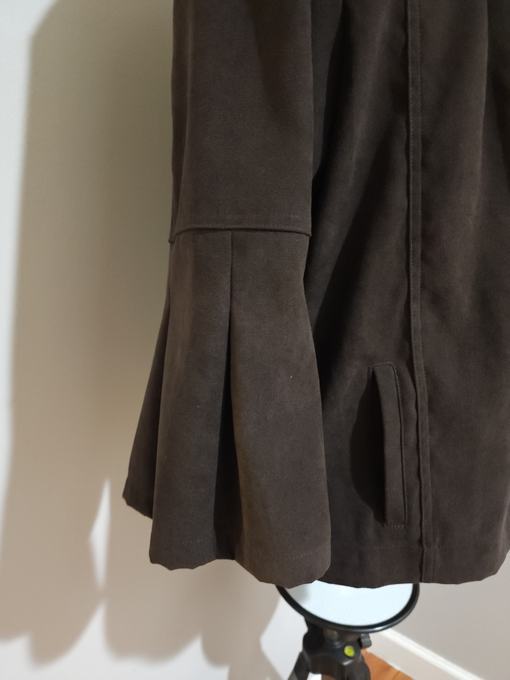 Kim Rogers Dark Brown Suede Swing Cape Jacket - Picture 4 of 16
